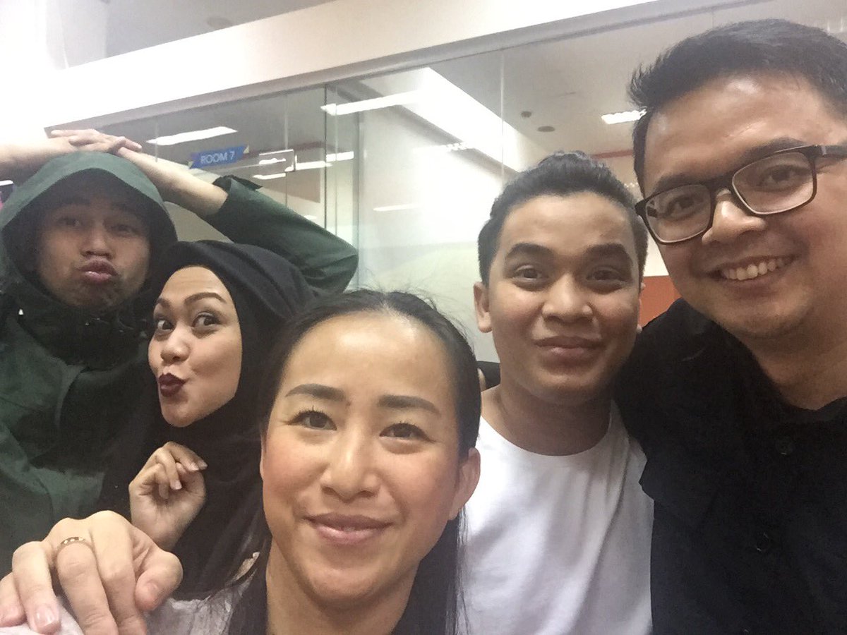 Kesayangan <a href="/bangbily/">Billy Syahputra</a> <a href="/ginabayu/">ginabayu</a> <a href="/NobiAyahGwen/">INK</a> <a href="/RaffiAhmadLagi/">.</a> #ceritaibun #markisattv