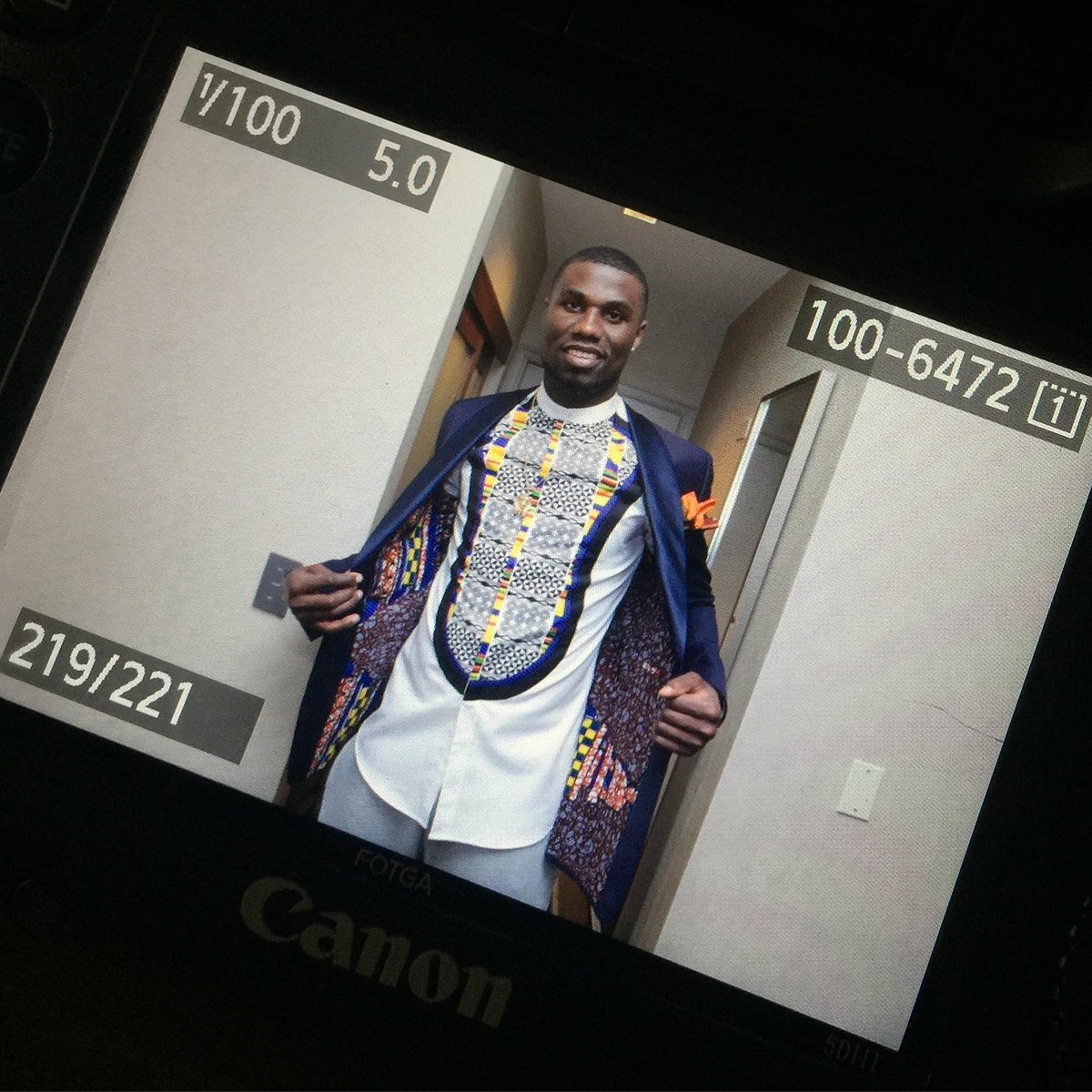 TheNBPA's tweet photo. Ben Bentil: "I was amazed w/ the suit (via Serge Ibaka's line). It shows & defines my culture (Ghana)." #DraftStyle https://t.co/WxqSlxEnnN