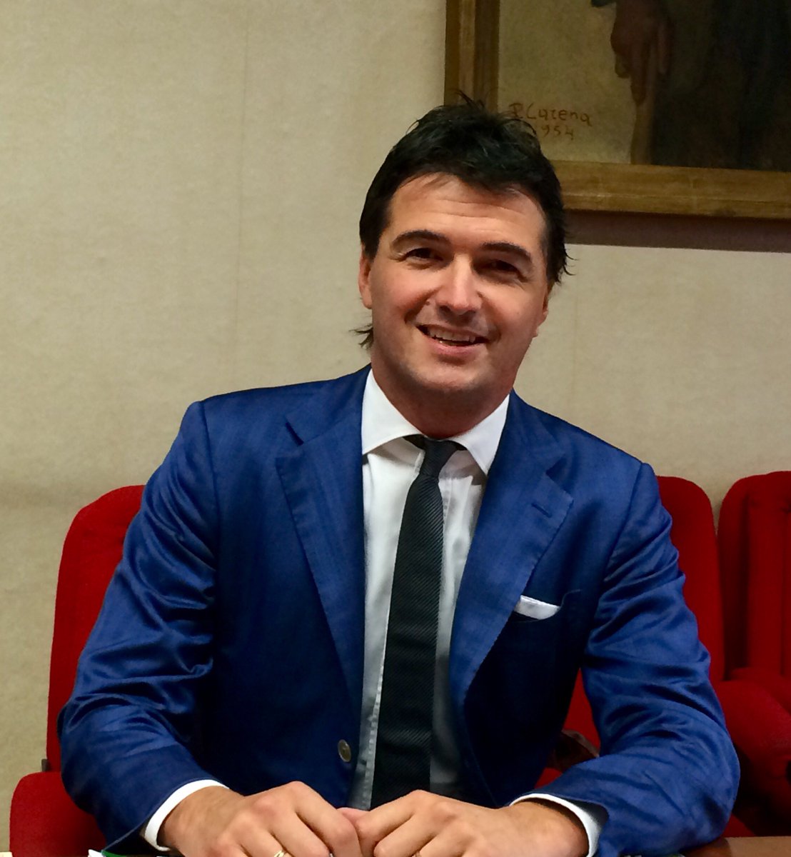 andipavia1's tweet photo. https://t.co/HEIf9JydrP Intervento del Presidente @dottmc #ANDIPavia #ANDIPaviaGiovani #ANDIPaviaYoung https://t.co/K4U7Z1c38B
