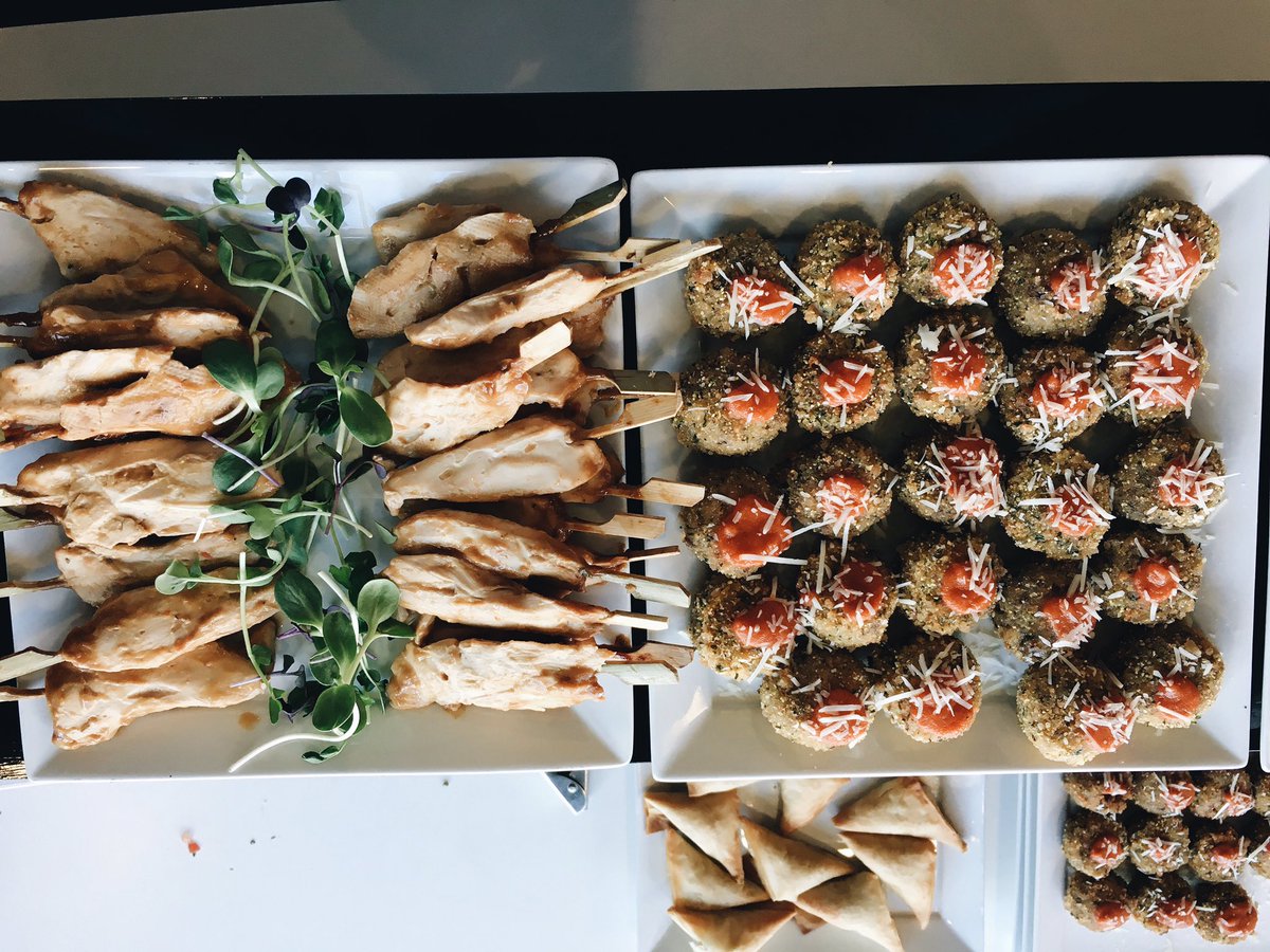 dmzhq's tweet photo. It's our social night! Great food, people and startups. Shoutout to tonights sponsor @AvivaCanada. #GoDMZ https://t.co/I41v5ot68M