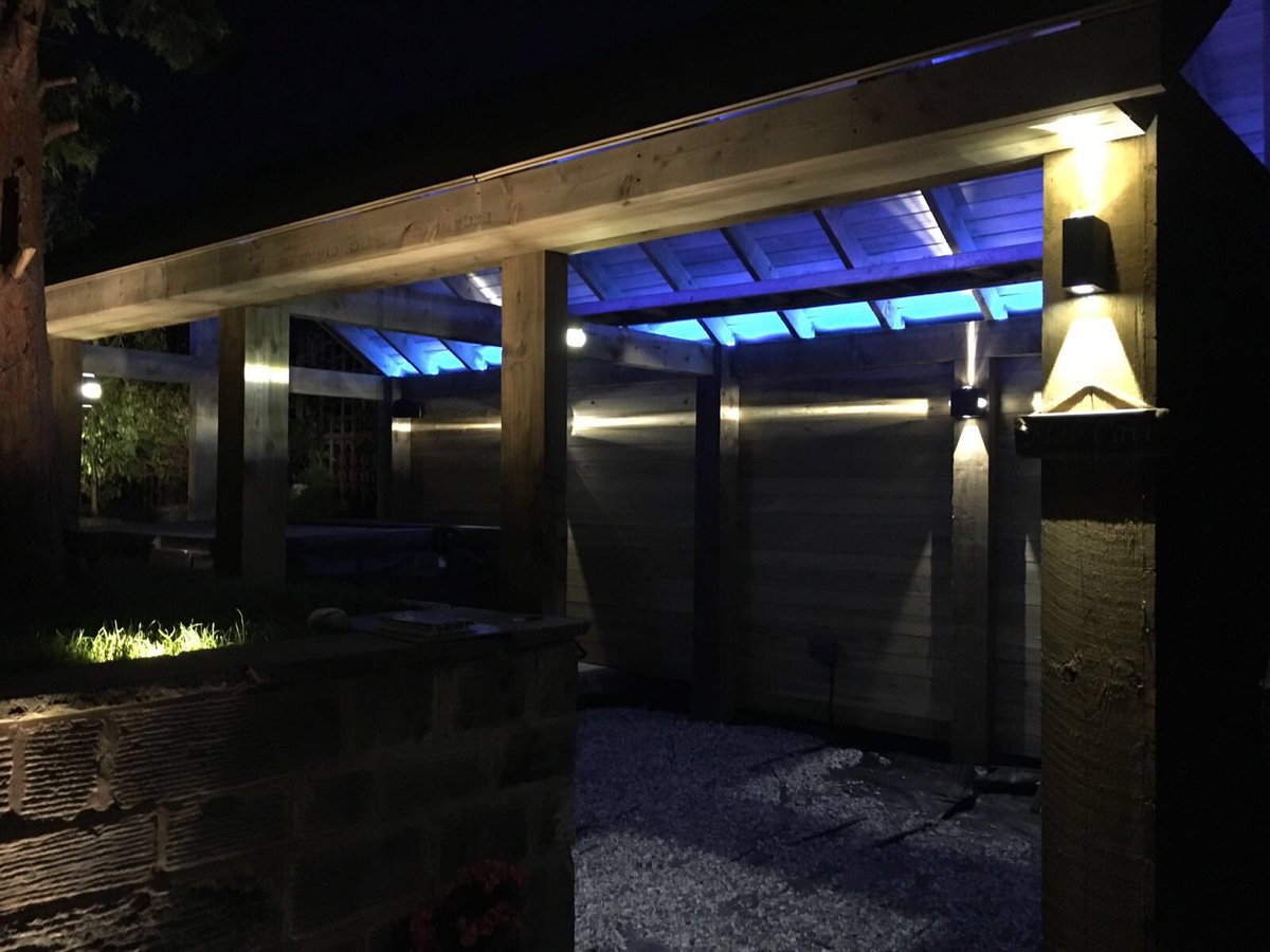 DCLelec's tweet photo. Made up to see photos come through from a delighted customer,full design and install @collingwoodLED @moretonalarms https://t.co/e7t7l5NZrz
