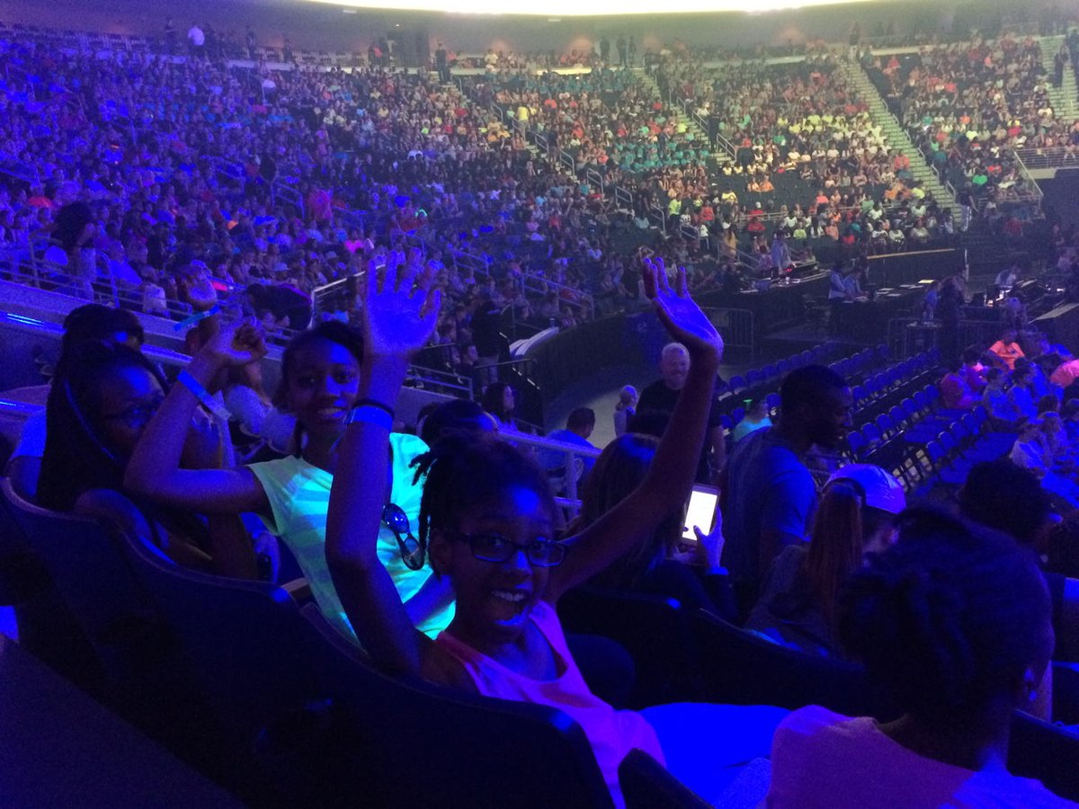 CnotePhotograph's tweet image. #squad tribe # forward conference 2016