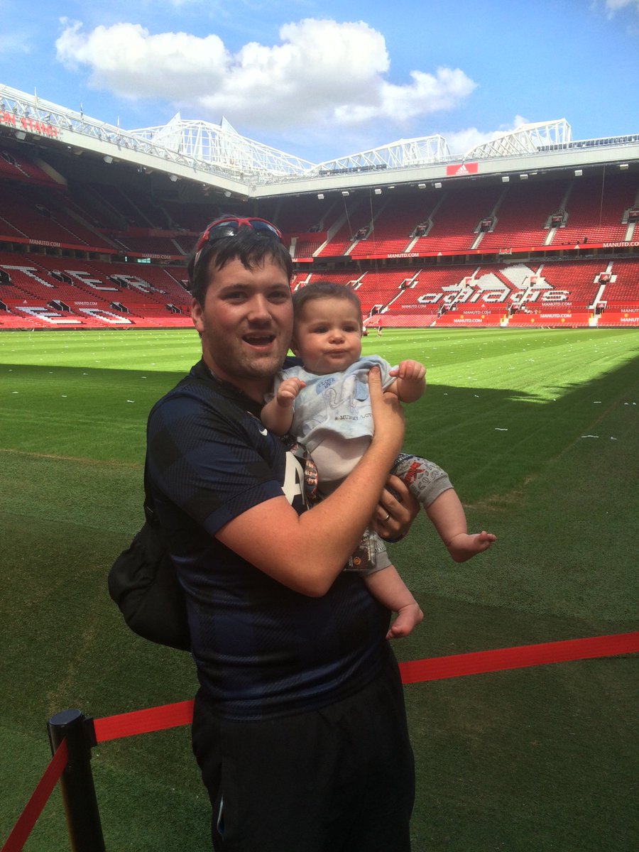mtweddle1's tweet photo. My boy got first stadium tour and kit #prouddaddy #iloveyoumummy #ManUtd https://t.co/vcUo1Q9Q2A