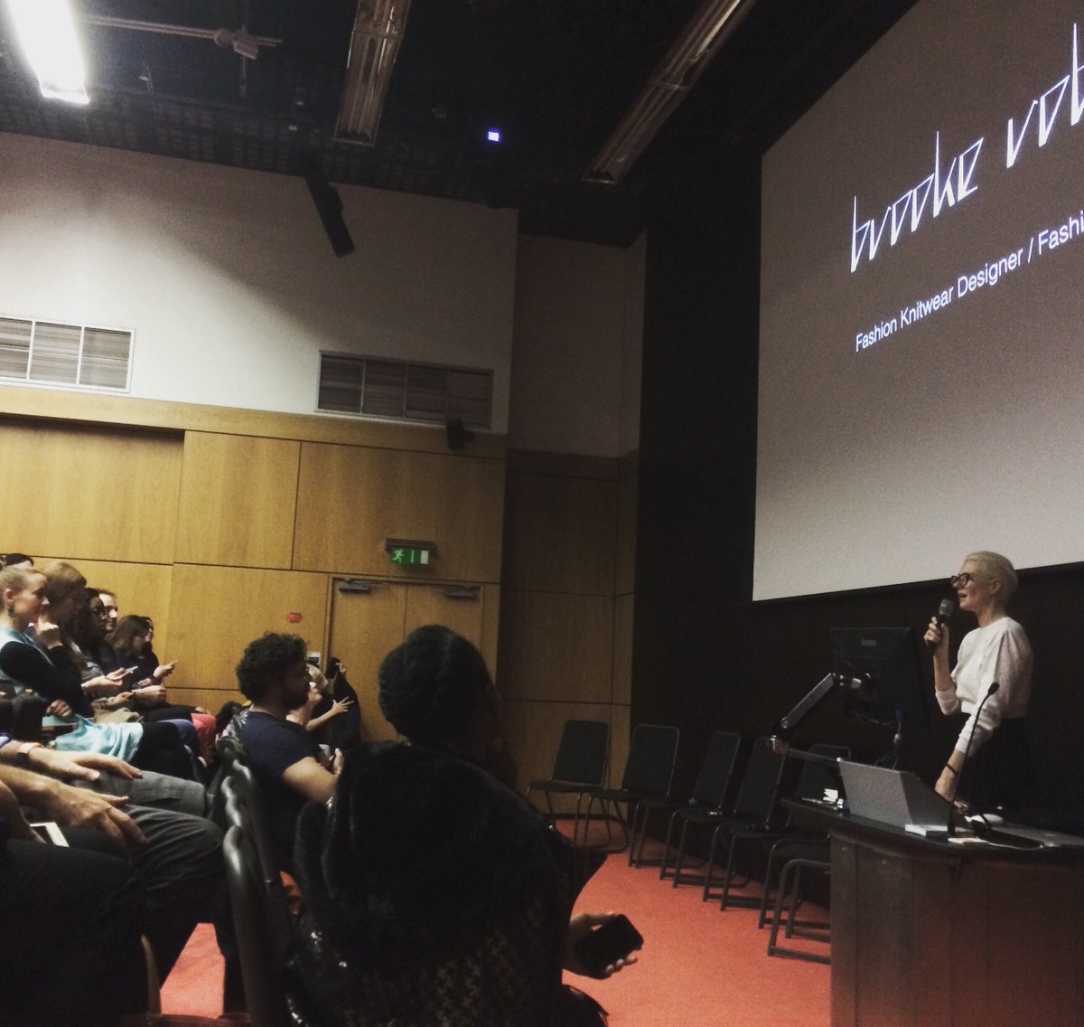 CFE_London's tweet photo. Brilliant insight on how #robotics & #AI are influencing #fashion at
#FTmeetup7 #brookeroberts @holition @drinkmatt https://t.co/r6SGjx92Mh