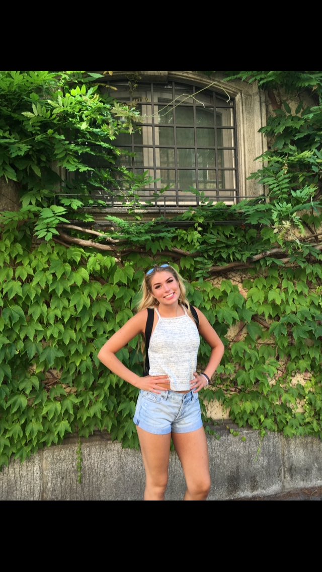 berkley_pia's tweet photo. Adventuring🍃 https://t.co/4FqtFFKAIc
