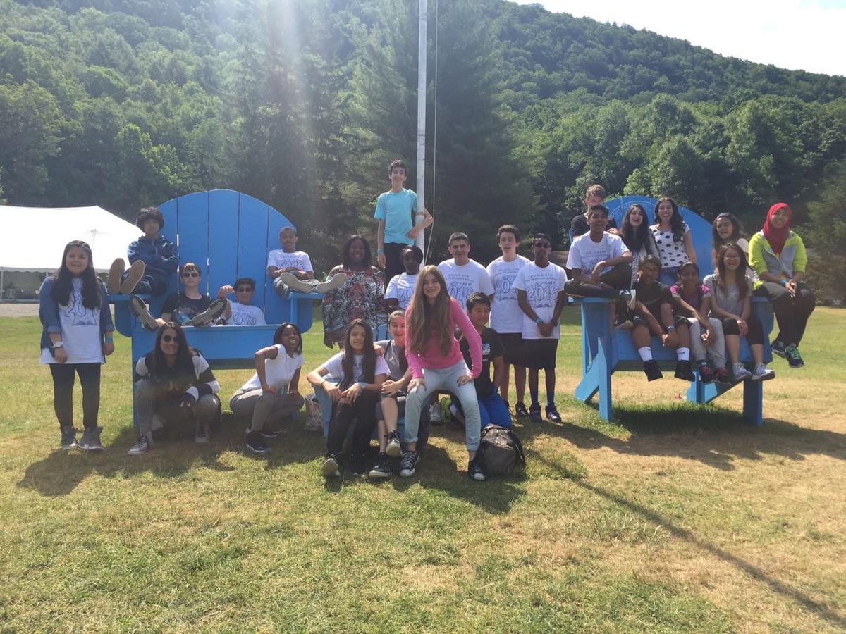 26q178's tweet photo. 8th Grade trip to Club Getaway in Connecticut. https://t.co/qSp2DqxLlI