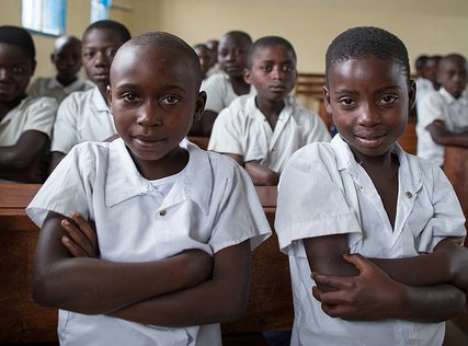 100 millions $ pour améliorer l'éducation de millions d'enfants en RD Congo bit.ly/28MCODM
