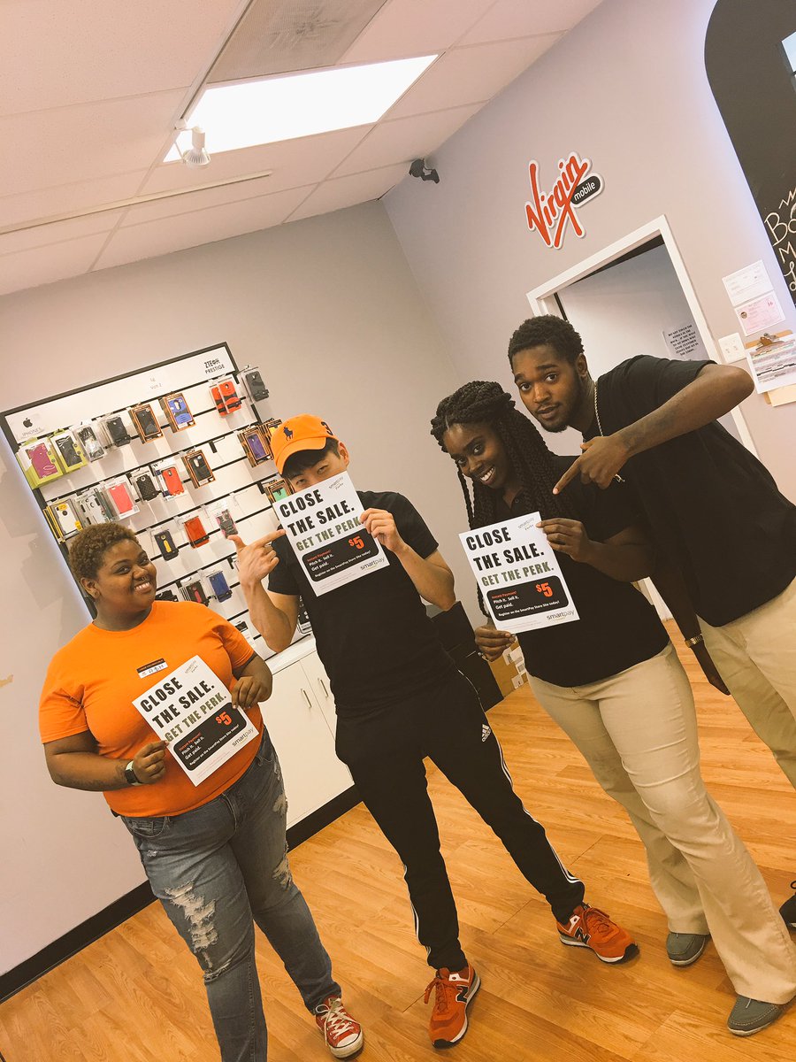 SPayKadeem's tweet photo. #Operation100 Mobile Factory on Pratt St!! We're playing to win @shawnatspg @williebeamin757 @tonywagner29 https://t.co/fo8Xogx1yl