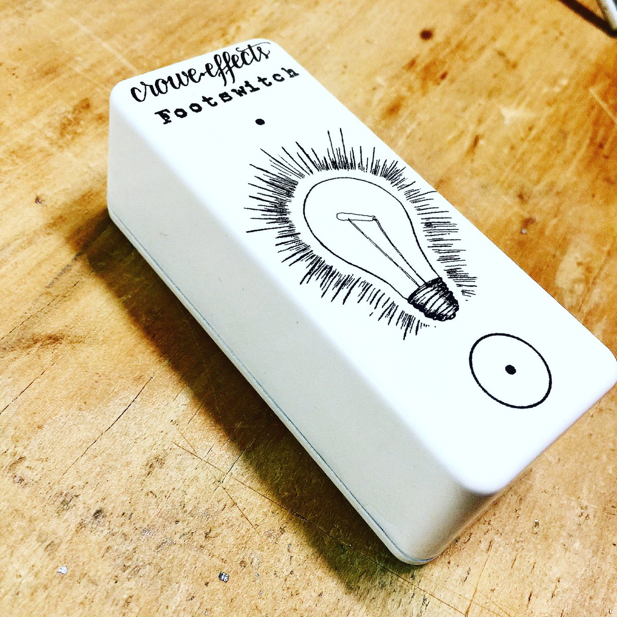 CroweEffects's tweet image. New single button footswitch design with art by @JorgeLuisTweets and logo by @inkandmatter #pedals #guitar #effects