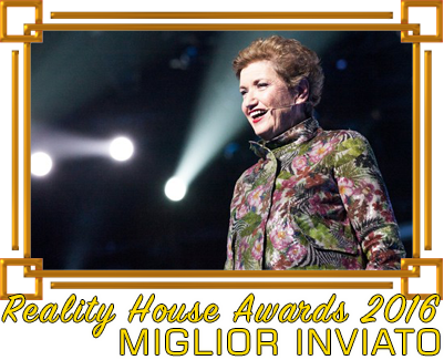 Reality_House's tweet photo. Chi se non lei? Gli utenti premiano @maramaionchi miglior Inviata/Co-conduttrice della stagione per #XTRA9 #RHAwards https://t.co/xYNGJmbAmS