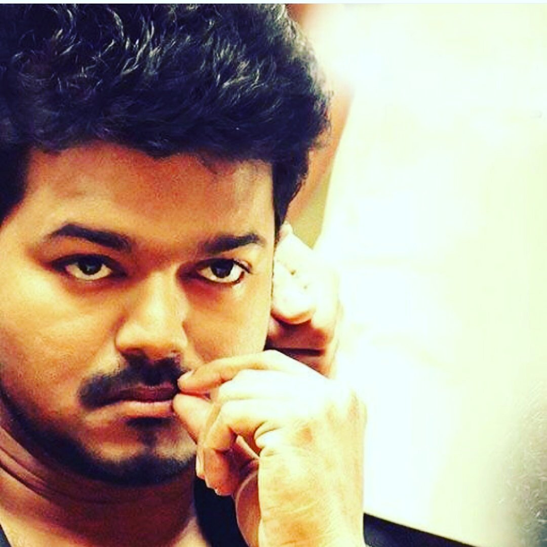 Vijay_fansclub's tweet photo. #Jilla #Vijay #thalapathy https://t.co/laNd4h8nzS