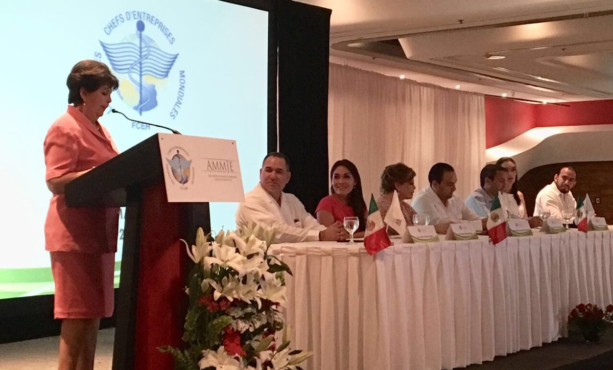 Gaby_RodriguezG's tweet photo. Asistí al cambio de mesa directiva de @Ammje_Cancun Mis mejores deseos a Inna German quien fungirá como nueva Pdta. https://t.co/iLFaQ8HIKX