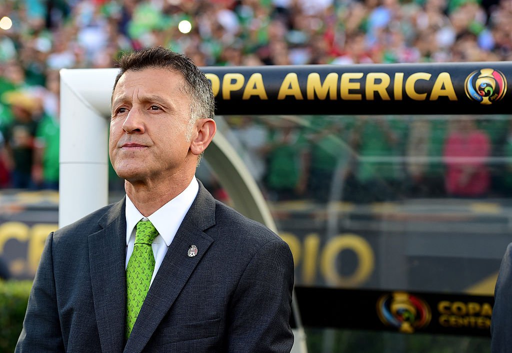 CNNEE's tweet photo. Juan Carlos Osorio seguirá siendo el DT de México https://t.co/DvxUqJecgR https://t.co/8xhrCz2B0S