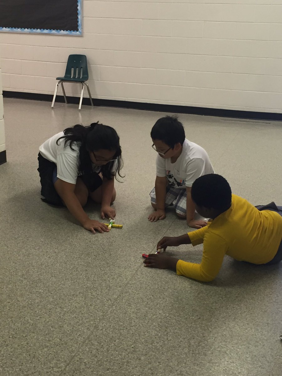 RCSDMath's tweet image. Some great data collection and graphing happening at Francis! #RCSDMath @RCSDMath @RCSD_No81