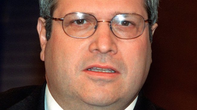TPM's tweet image. Report: Prominent neocon Robert Kagan to headline fundraiser for Clinton bit.ly/28RhhGw