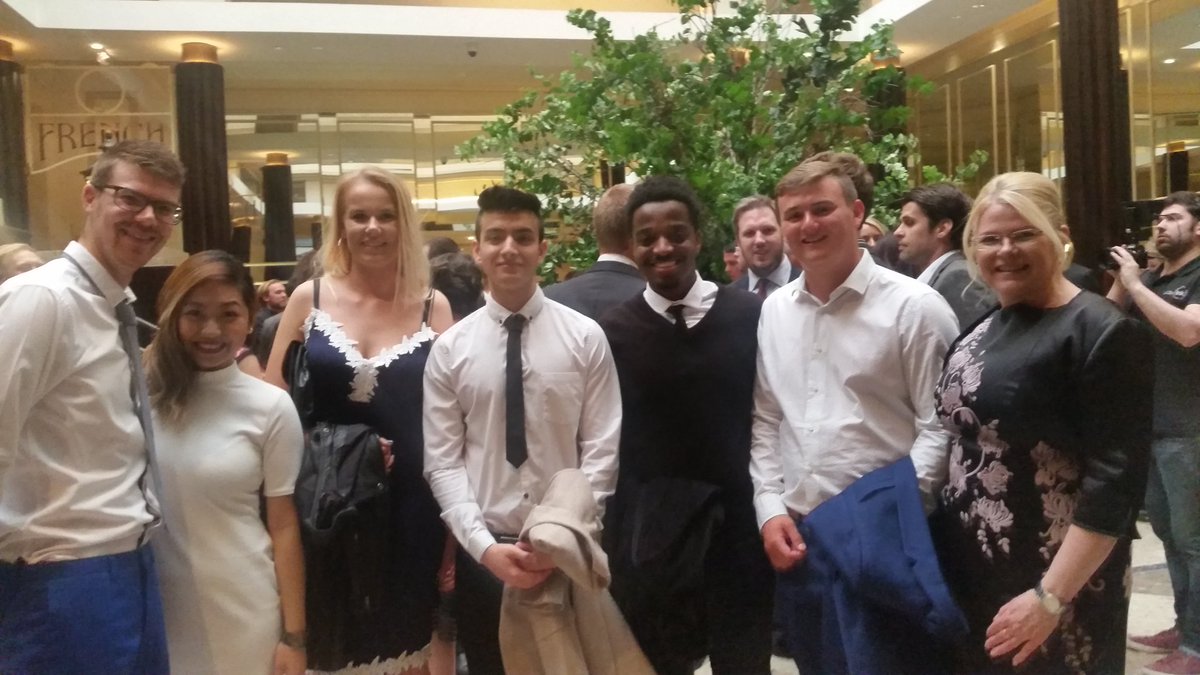 JP_Willson's tweet photo. Thanks Derek for funding our students #LittleChip #BigChipAwards @ico_MMU @DigInnMMU getting us noticed. Cheers https://t.co/GlTRexOTX6