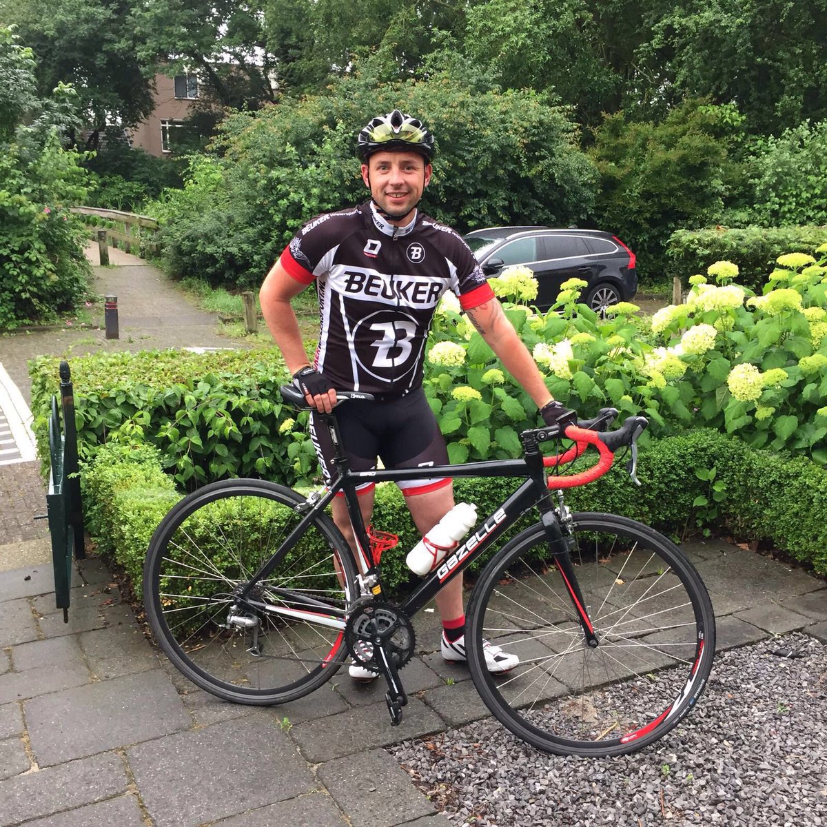Rugnummer 74 stelt zich graag even voor via facebook.com/bike4brains/po… #bike4brains #hersenstichting #stelvio