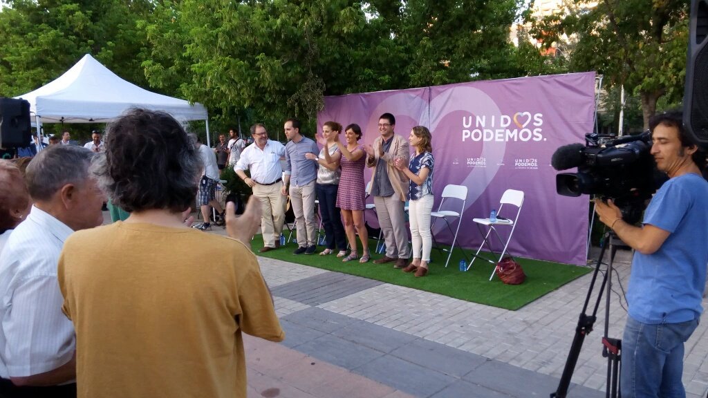 Esther_Gomez_M's tweet image. Hoy en Aluche hemos vuelto a sonreir porque el cambio está muy cerca y devolveremos este pais a su gente #26Razones