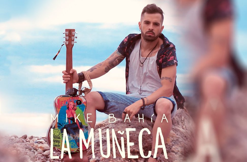 Tenemos lo último de <a href="/MikeBahia/">Mike Bahia</a> él estrena el videclip de ‘La Muñeca’ goo.gl/KaWyNT