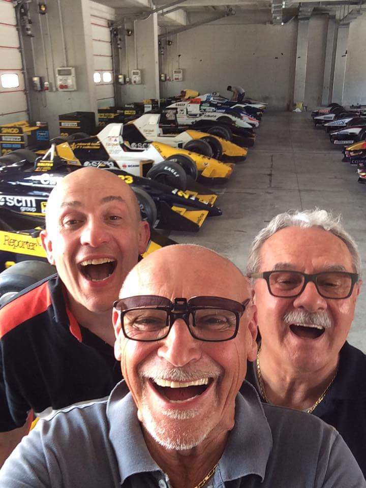 CircusFuno's tweet photo. #MinardiDay -2gg ...con quelle facce lì! Stiamo arrivando #CF1Raduno #selfie https://t.co/6thC6RIZK2