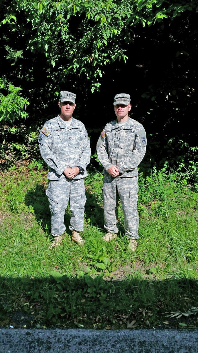 TheDailyForum's tweet image. Local members of @Missouri_NG earn prestigious military badge bit.ly/28RkC8q