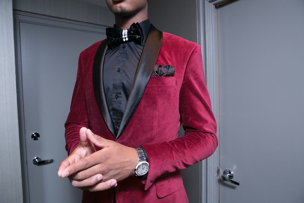 TheNBPA's tweet photo. Marquese Chriss: "It turned out better than I thought. I just love it. It couldn't have been better." #DraftStyle https://t.co/8AiFcnTeQs
