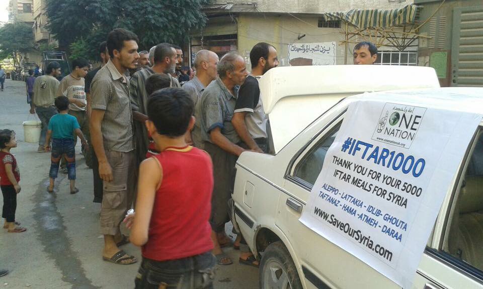 hass490's tweet photo. We fed 5000 people food today in Syria https://t.co/b7WsL9oopk