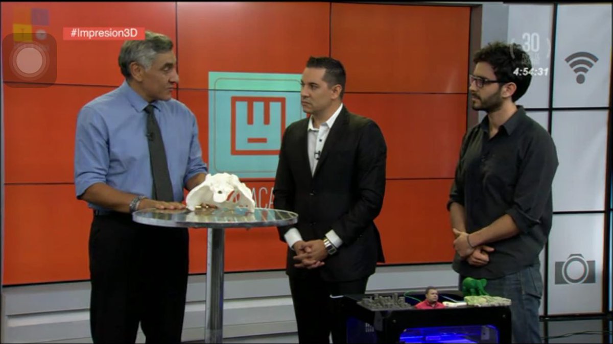 creadores3D's tweet photo. Estamos en vivo desd @WacaOficial con @guilloescalante presentando nuestra nueva protesis en 3D! https://t.co/WUCL7DRvgf