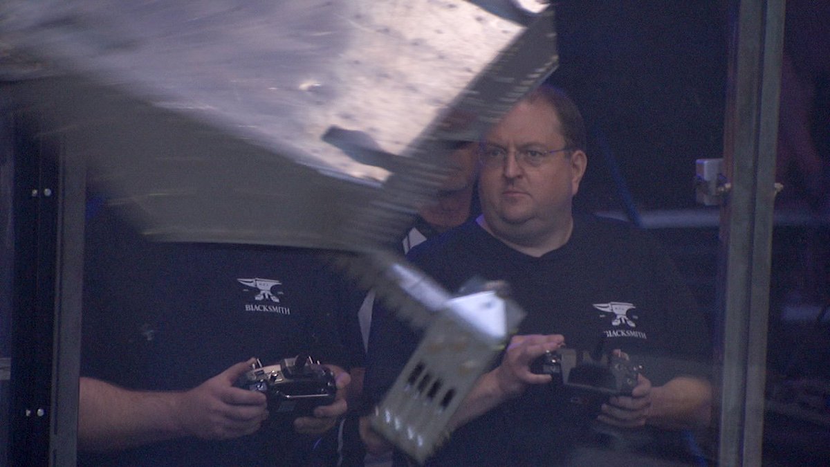 Houston … We have a problem … #Battlebots