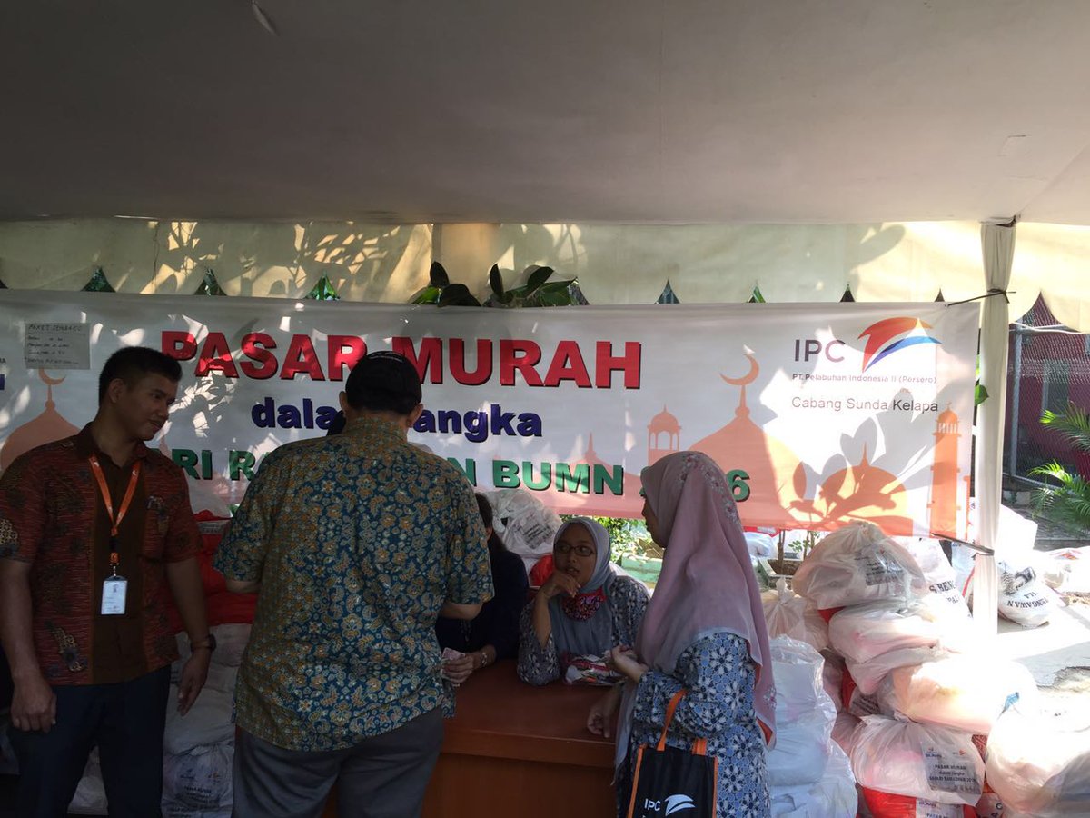 indonesiaport's tweet photo. Kegiatan Pasar Murah IPC dilaksanakan serentak di Jakarta Utara,Sunda Kelapa, Bengkulu,Cirebon,Palembang&amp;Pontianak. https://t.co/BZymDvMrNV