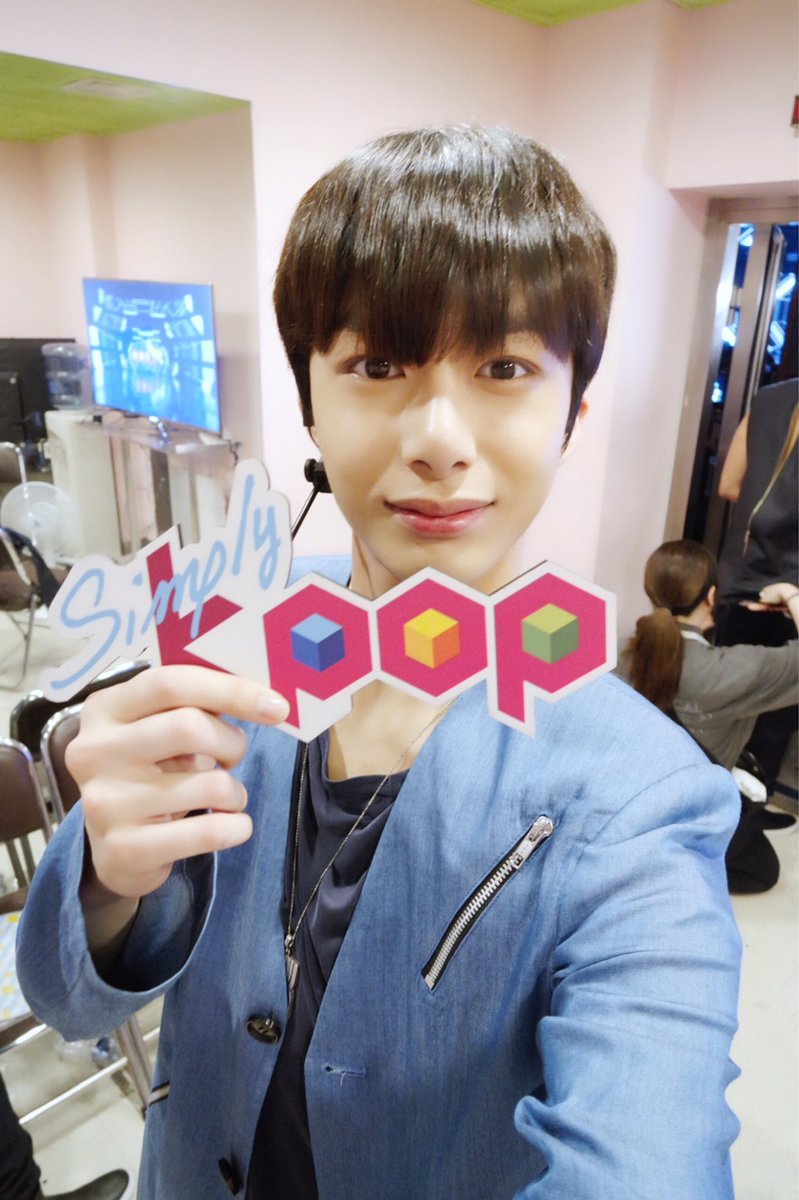 SIMPLY K-POP tweet media