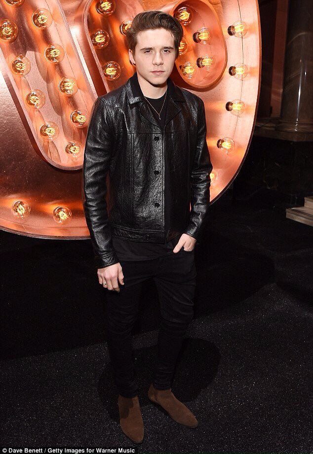 agamemnan's tweet photo. Brooklyn Beckham is so heart ugh https://t.co/X9HNO0ab7z