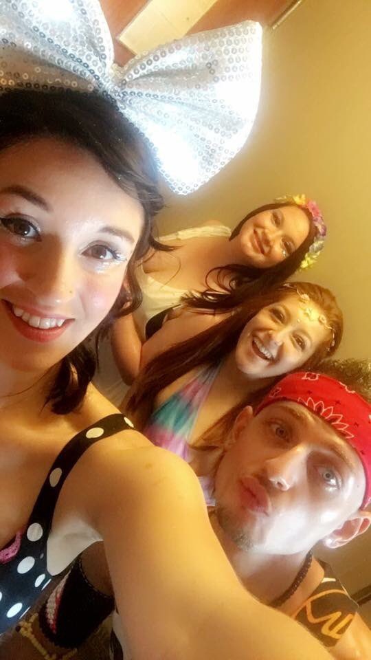 thegingersnapp's tweet photo. Friends that rave together stay together #SAMF2016 take me back ๐ฉ๐ #PLURFamily https://t.co/M1QnwKc7f4