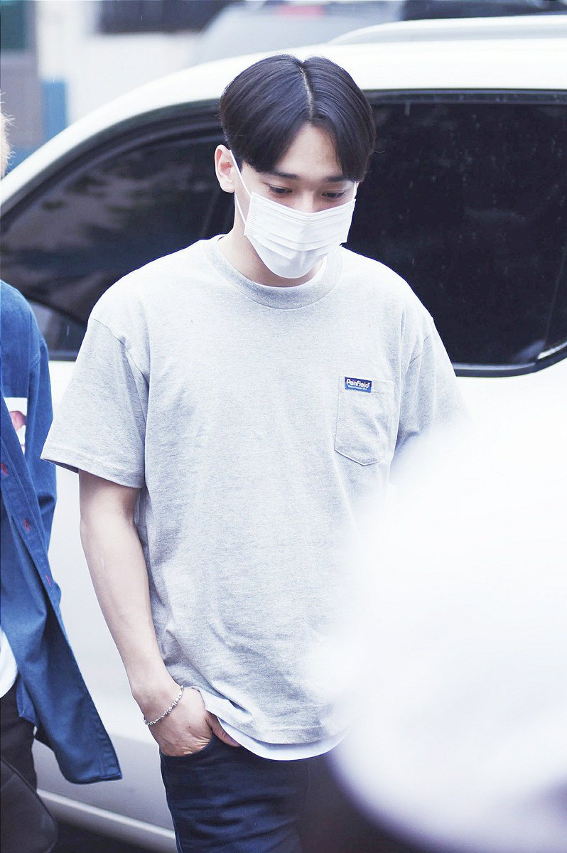 우리 은비 대신.. 종대형님을 찍어왔습니다..
#EXO #첸 #CHEN