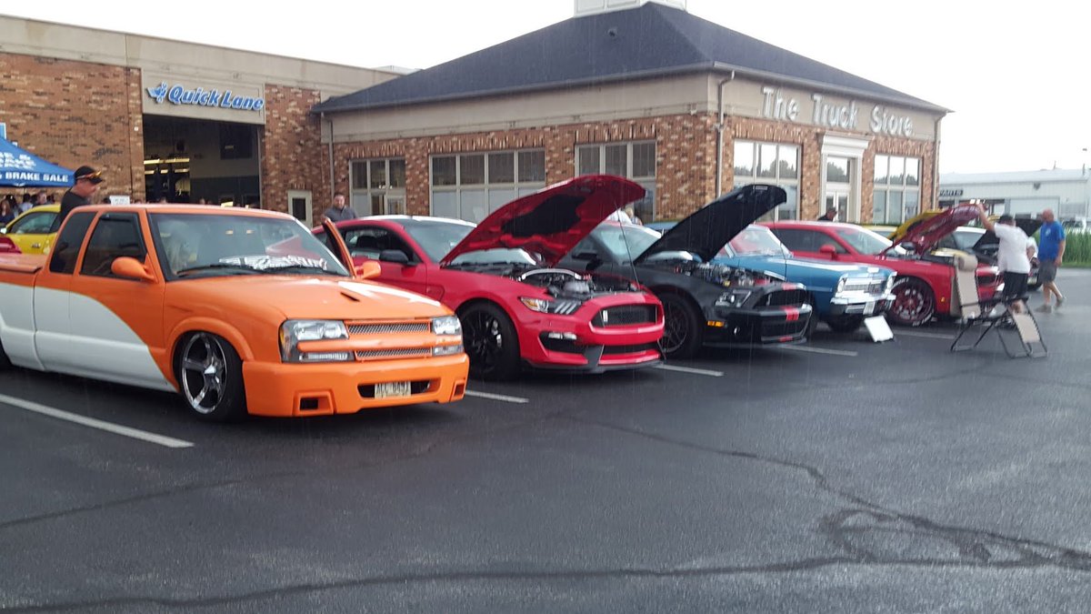 DonnellFord1925's tweet photo. First #CarShow of #Summer2016! #DonnellFord #DonnellDifference #Youngstown #Ohio #KickOff for #SuperNats https://t.co/A4K680DeqI