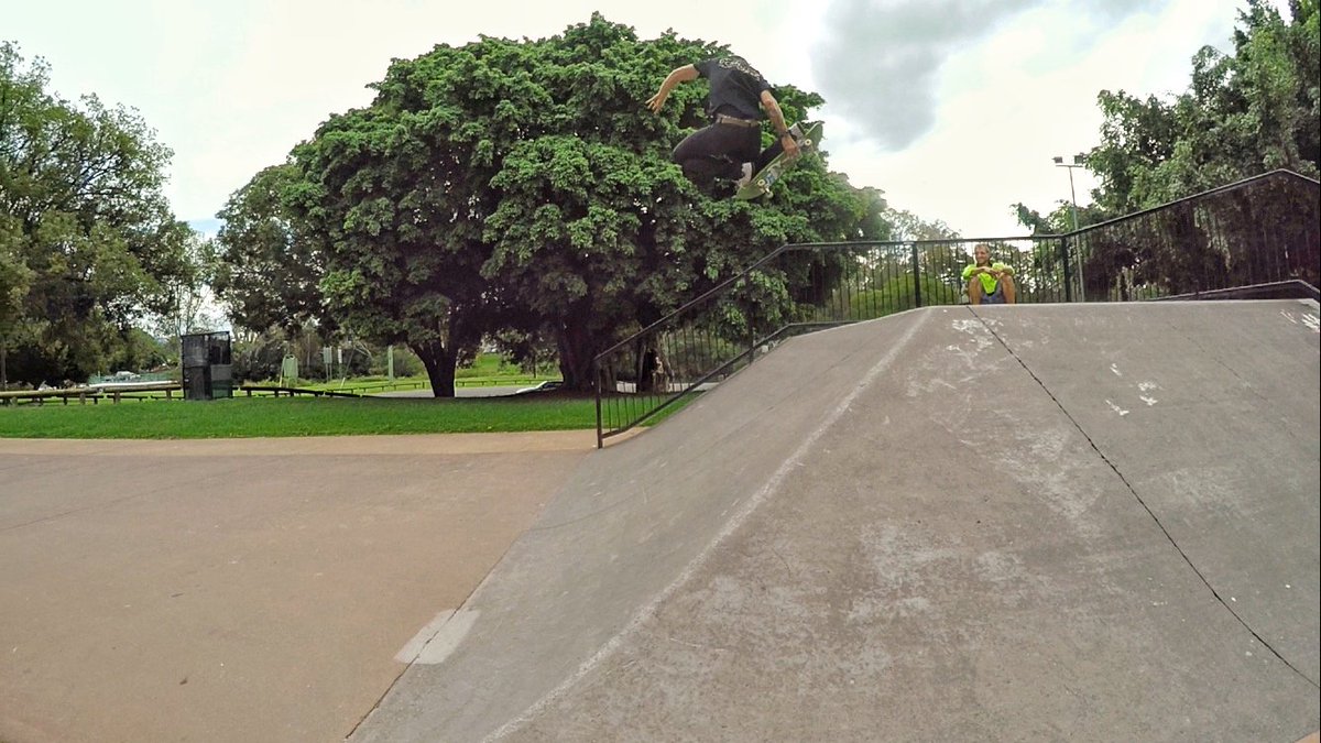 ChrisCobraCole's tweet image. Stalefish in Australia. Shot by @andrewbrophy00 with a @GoPro #HERO4. 🐠 #tbt