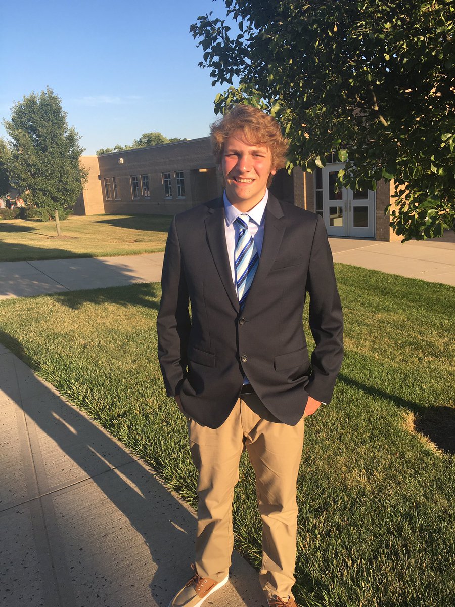 MasterTheCrease's tweet photo. Trevor's 8th grade graduation and formal. https://t.co/XH4UkVvlWy