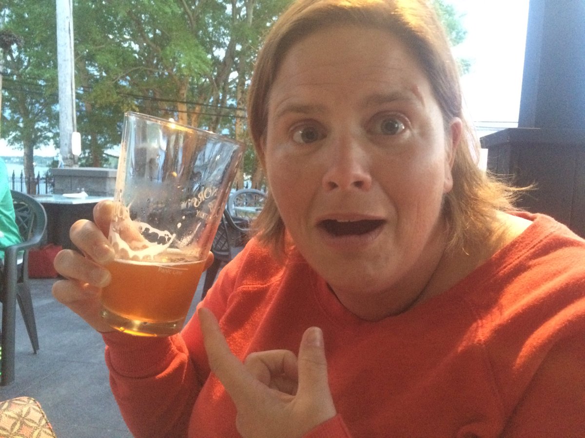 StaceyRussell13's tweet photo. Probably the coolest glasses we've ever seen. Well done @governorsPub #TMACCB #PanicLine https://t.co/t3rqoaUU3W