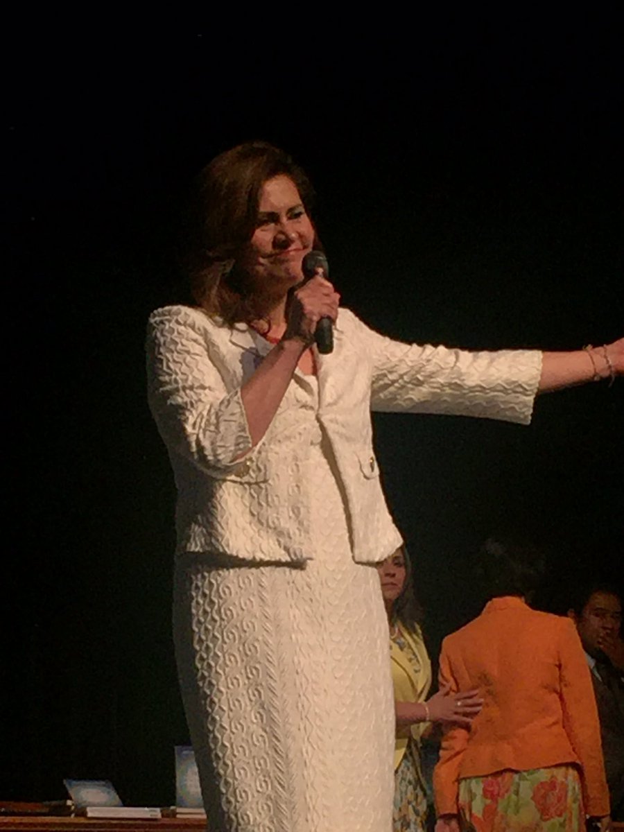 ELYSSETH tweet picture