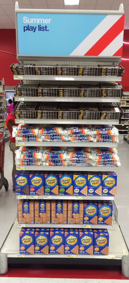 hung_doh's tweet photo. Ready for some s'mores @browntm526 @spetersbullseye @davewoolet @JayYezzi @00bryzz @kaycwiggs https://t.co/jtpmfnx4eZ