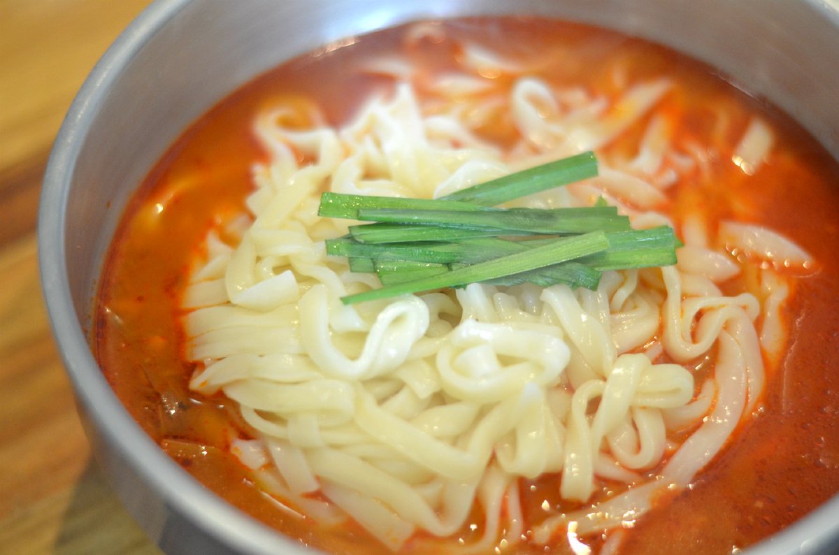 wikitree_China's tweet photo. 爸爸Yookkal파파육칼（西江大学，首尔） #FoodPorn #Korea #KoreanPorn #food #restaurants https://t.co/37MwXJi7hH https://t.co/Ac6d22kPdW