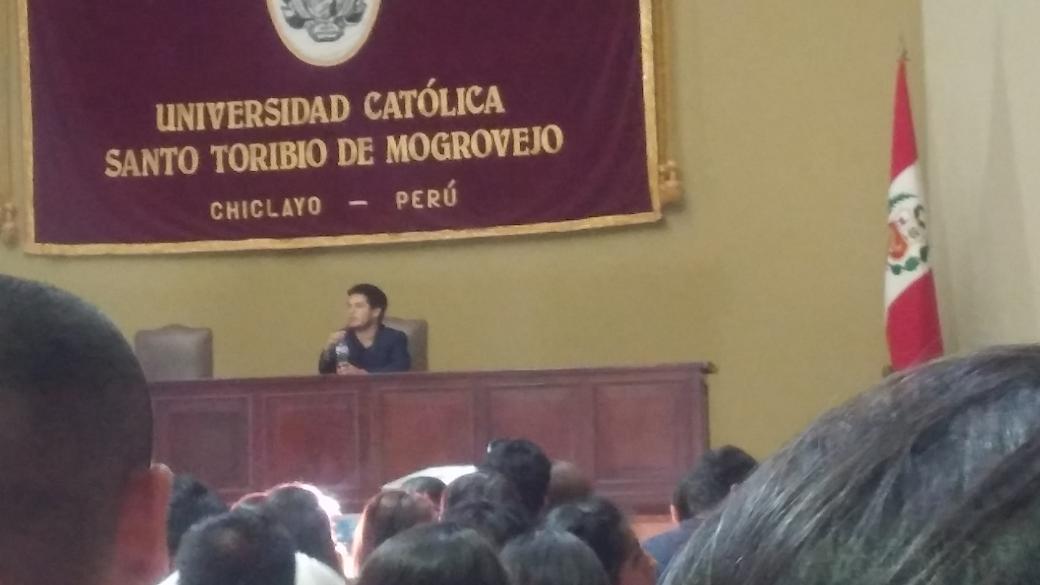 iamabread20's tweet photo. Una GRAN conferencia. Gracias por una bonita experiencia y un cambio. DESDE HOY SIEMPRE YAQUA❤ @eltamape @Yaqua_pe https://t.co/xmcwstk2vS