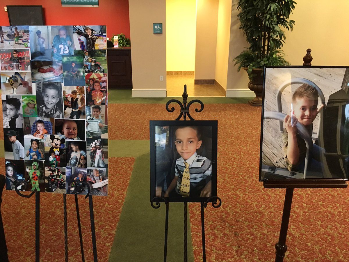SupraStrong_13's tweet photo. Here are a few photos from Ryder Snow's viewing that took place tonight... We love you, Ryder. #FightForRyder ❤️💙💛🎗 https://t.co/FB8JEy3S9L
