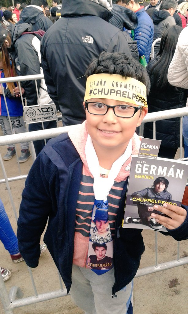 MJROSALES1985's tweet photo. Mira @GermanGarmendia mi hijo feliz en la fila para conocerte muchas gracias por hacerlo feliz https://t.co/P4roq8otvW