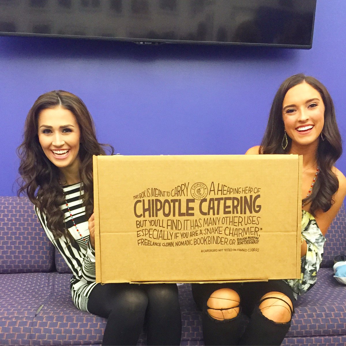 MissTempeAZ's tweet photo. Cha-cha cha-cha Chipotle!! ๐๐ฏ Our bellies are happy and full thanks to @ChipotleTweets! #MissTempe #MissAZ2016 https://t.co/Pyku6jOIr8