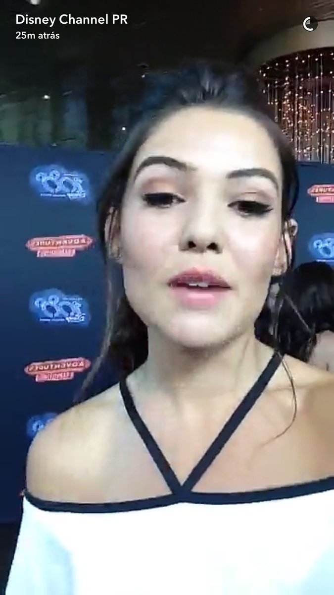 daniellecbra's tweet photo. A Danielle agora hΓ‘ pouco em um evento no SnapChat do Disney Channel Pr:
#DisneyChannelPr https://t.co/z23KtiHVTr