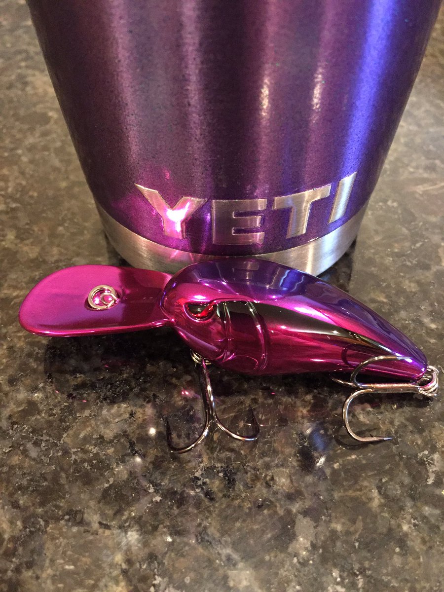 BassbitejigsLLC's tweet image. Spro and yeti. They both look good in purple.