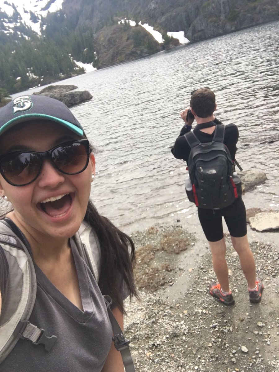 dominique_gua's tweet photo. Went on the most amazing hike with my guy #rachellake #hesprettygoodattakingpics https://t.co/J4CCWAv7wX