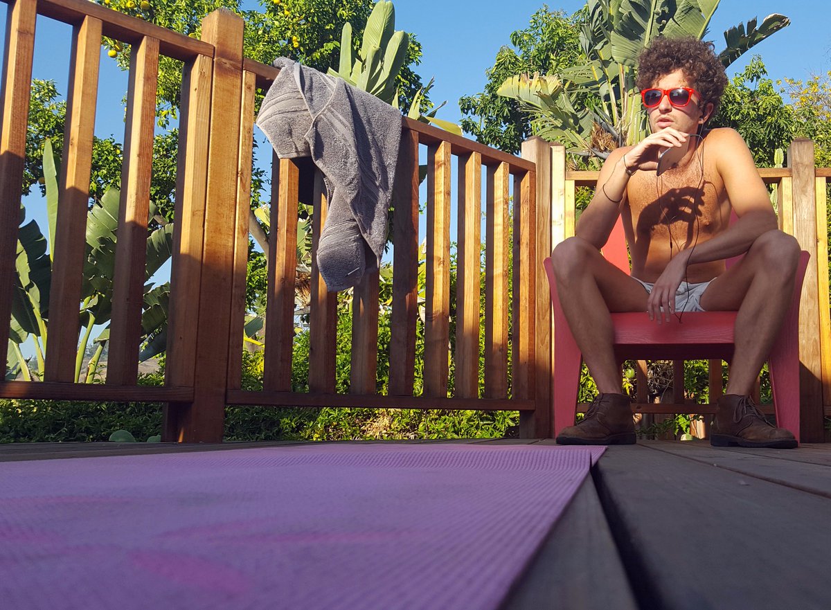 happylives_'s tweet photo. Put on a shirt you bitch #facialhair #instadamn #PopRoxxRadio #interview #music #instadamn #tbt ¯\_(ツ)_/¯ https://t.co/B7nH7CdTN6