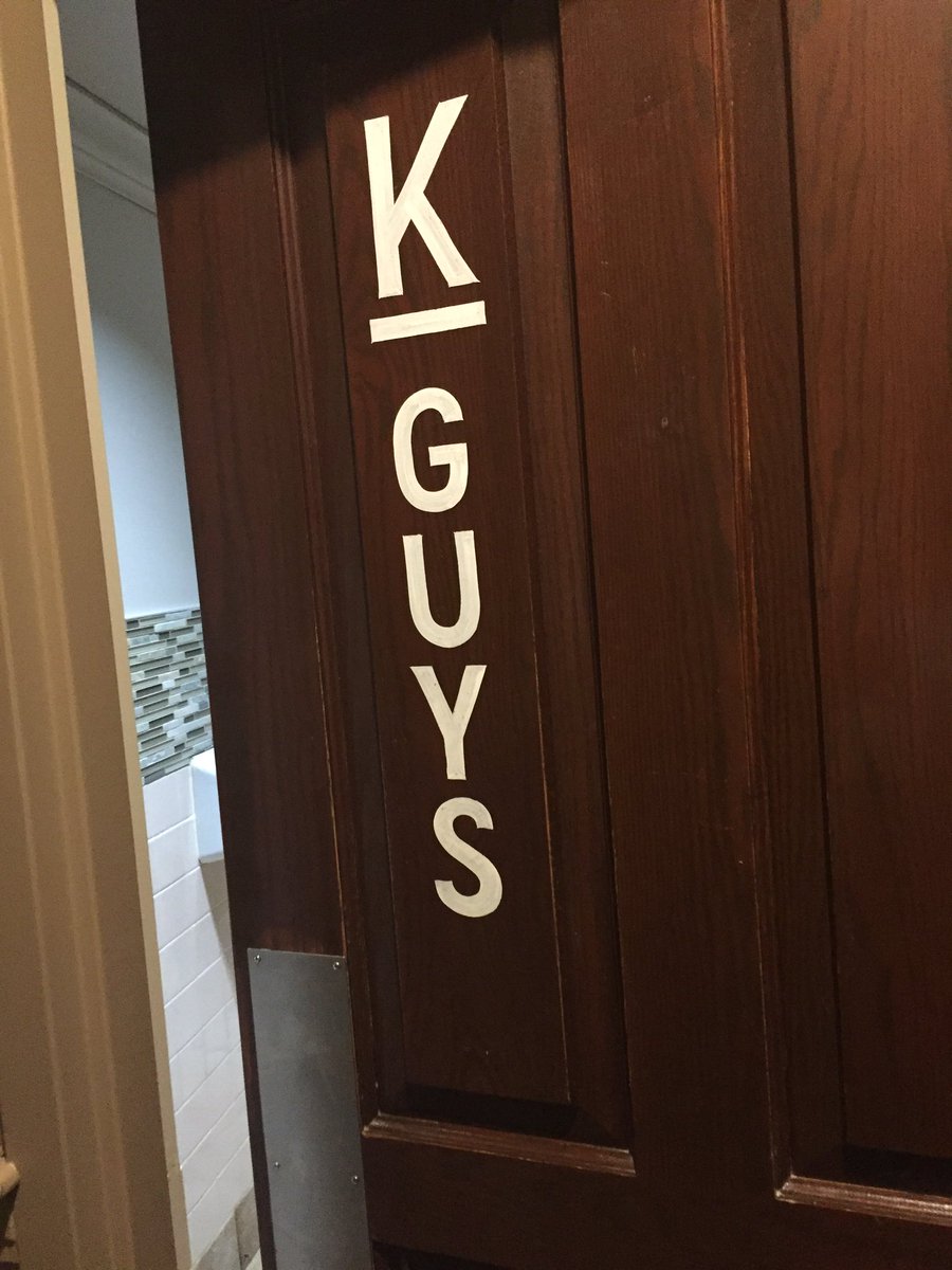 DersJokes's tweet photo. Proud owner of kelseys restaurant washroom #kguys #money https://t.co/IfQPRFvMdK